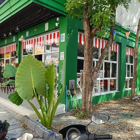 Central Perk Hotel Patong Luaran gambar
